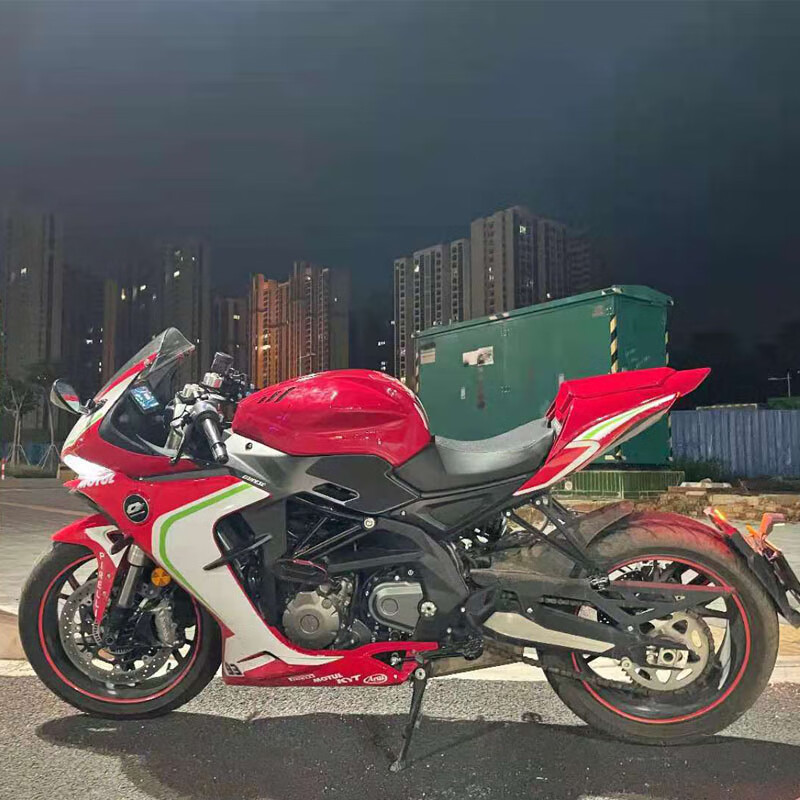 适用于赛600改装第二代后驼峰黑色现货