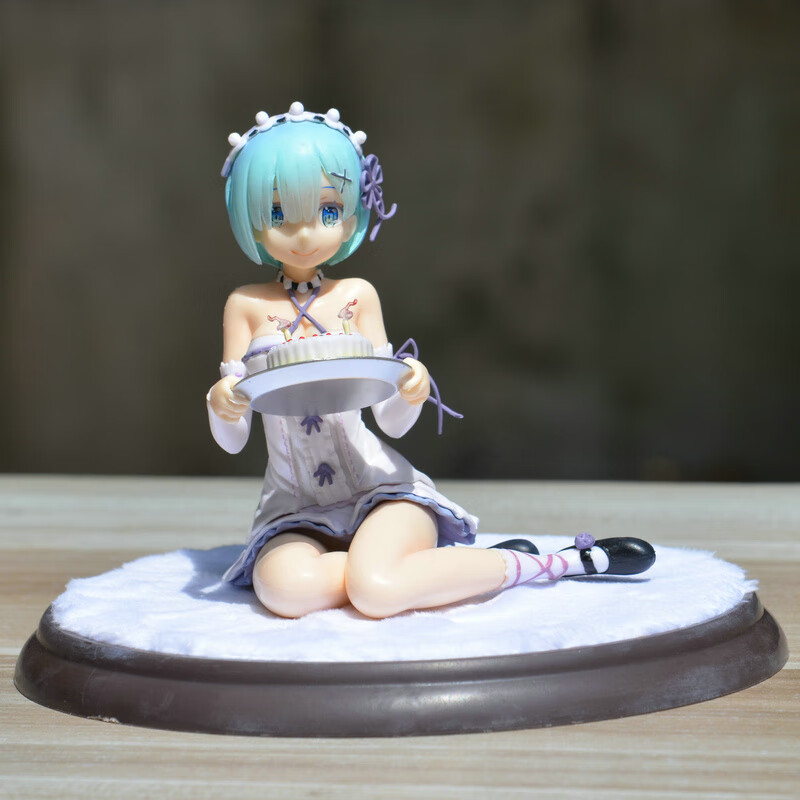 世界生活椅子蕾姆雷姆手办生日蛋糕压泡面模型摆件 坐姿雷姆版【图片