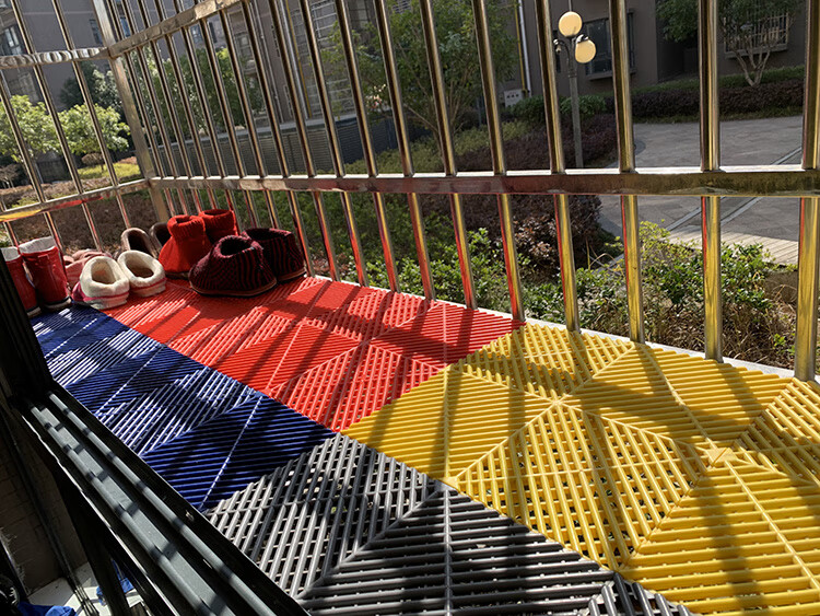 防护栏垫板 阳台防盗网窗台垫板塑料板防坠落不锈钢防盗窗垫板放花盆