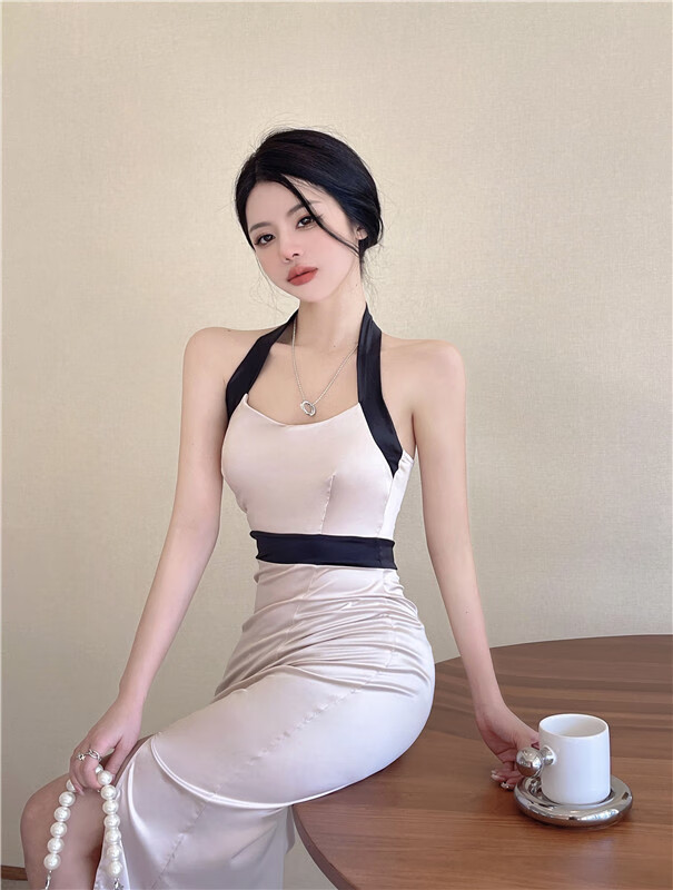 开叉绑带包臀挂脖露背吊带连衣裙纯欲女夏季感裙子收腰气质中长裙