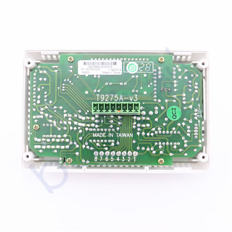 20fdf805c440e9c3.jpg