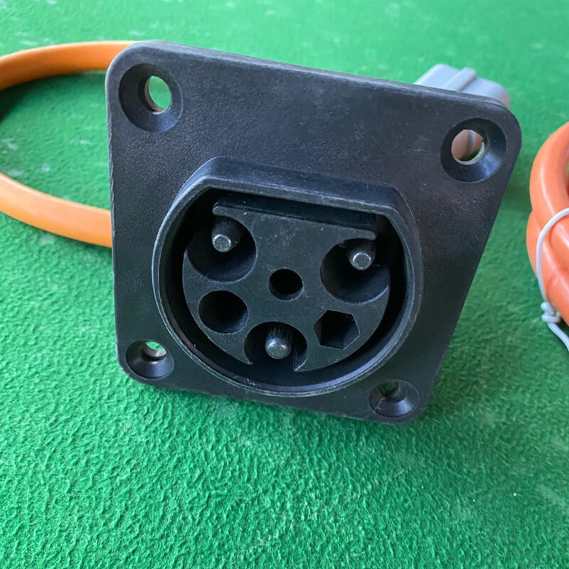 适配雷丁d70d80s50比德文m7v7宝路达ds7电动四轮汽车充电线充电枪