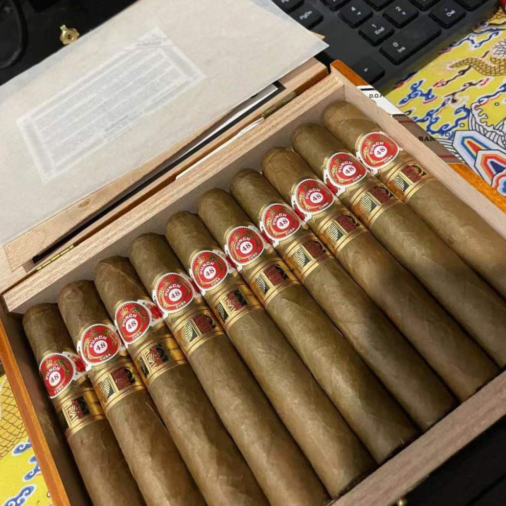 古巴雪茄蒙特大猎人王冠国粹大号铝管帕特加斯妙丽丹纳曼道具 古巴