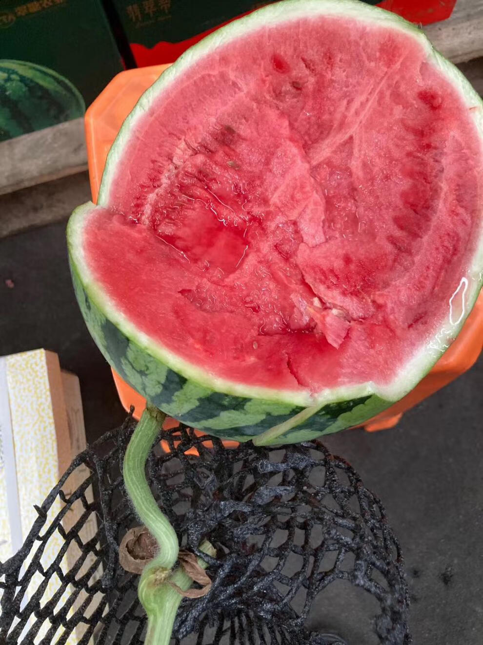 西瓜 当季西瓜4只装 约32斤左右新鲜采摘口感非常甜蜜很火爆