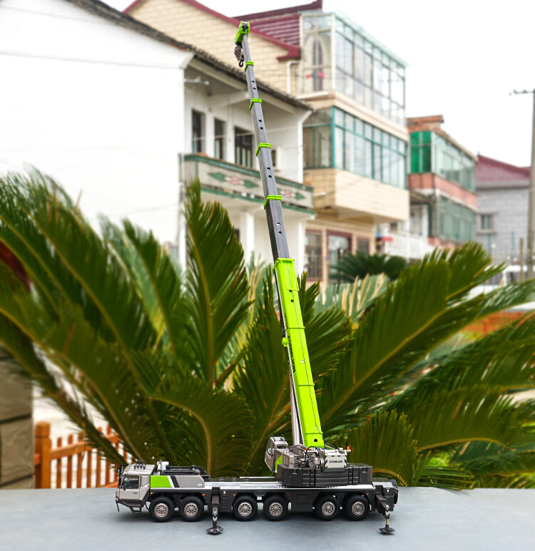 万代中联重科吊车模型吨1:50zoomlionqay220220吨起重机汽车 全新做工