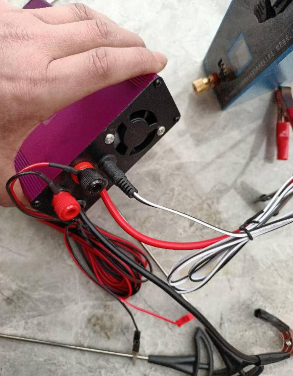 水蛭诱捕器电水蛭捕捉器蚂蟥一体机专用诱捕抓机12v升压器探测仪器