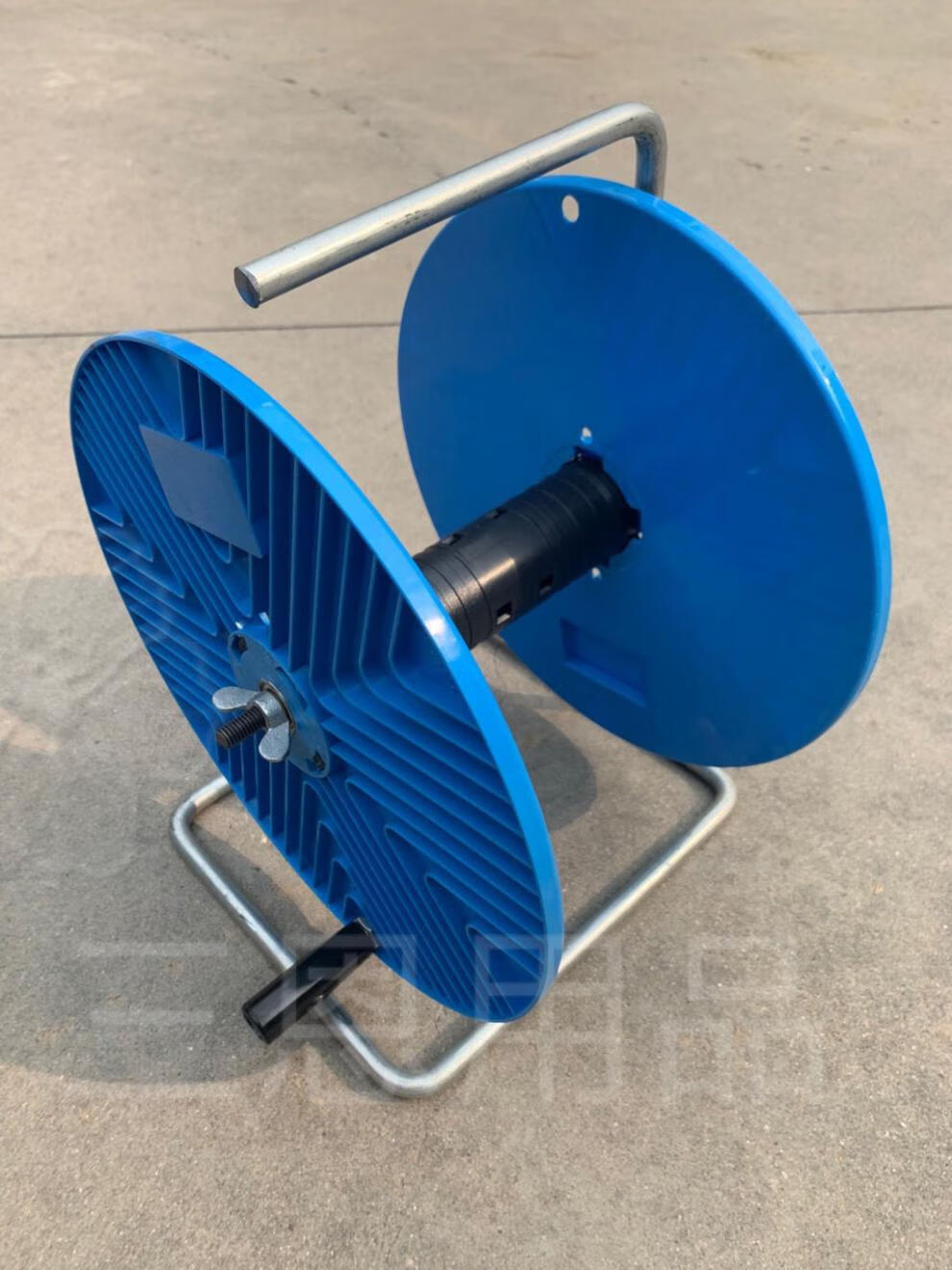 电线收纳神器收线盘线架子便携收线盘放线滚轮手摇轱辘放线器线轮 250