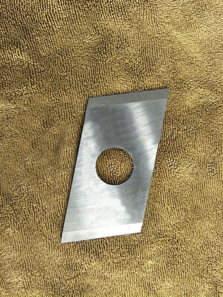 复合板机配件彩钢割刀锯片刀片设备切割彩钢夹心板刀片压瓦机彩钢板切