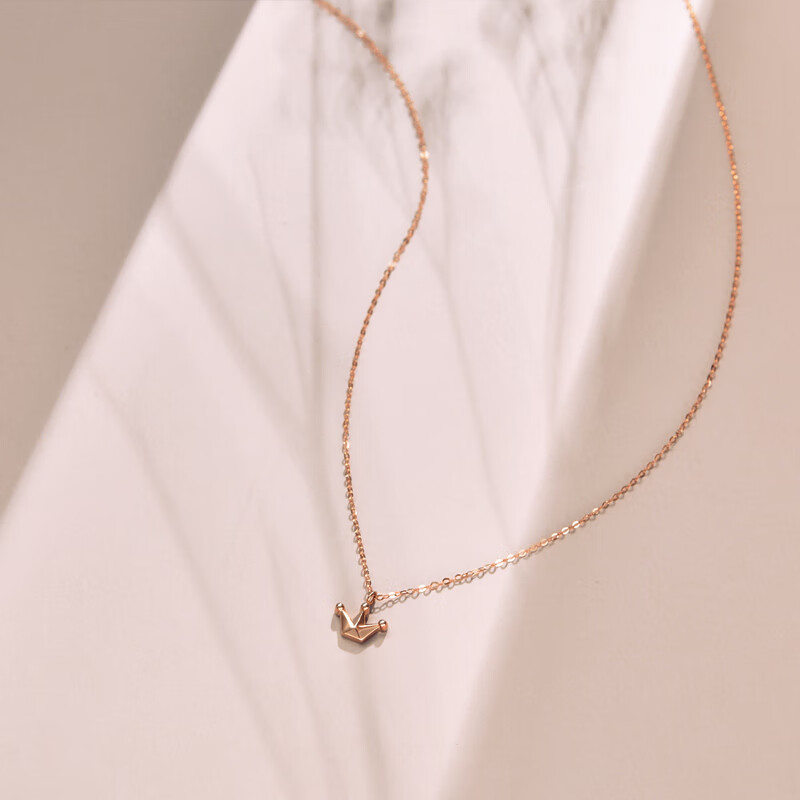 venti/梵迪珠宝 红18k玫瑰金素金皇冠项链锁骨链女 公主范少女心坠链