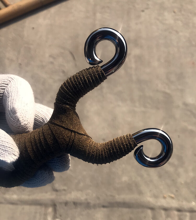 崛适冷弯传统弹弓不锈钢手工直板小s弯弹弓定做钛合大虾羚羊弹弓成人8