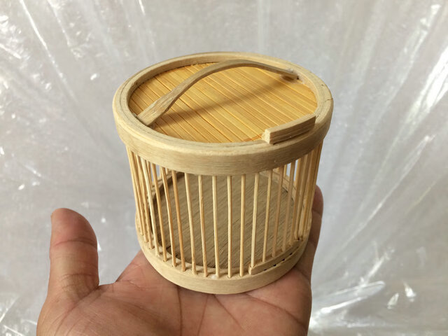 新款养蛐蛐笼 手工过笼竹编蝈蝈笼子 竹制鸣虫用具蛐蛐笼蟋蟀蚂蚱蝴蝶