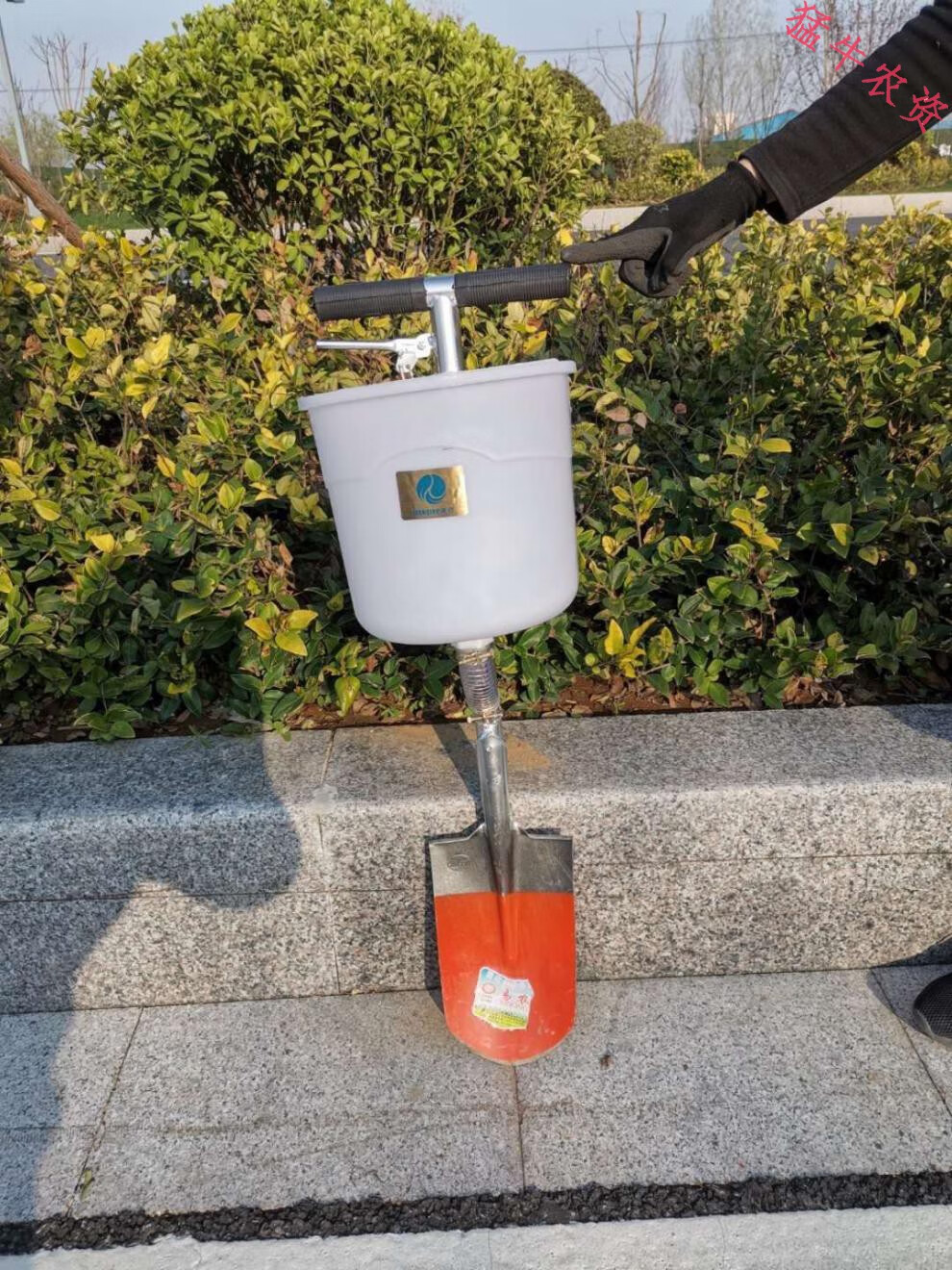 果树施肥器农用施肥器多功能背负式地下深层果树施肥神器硬地施肥lan