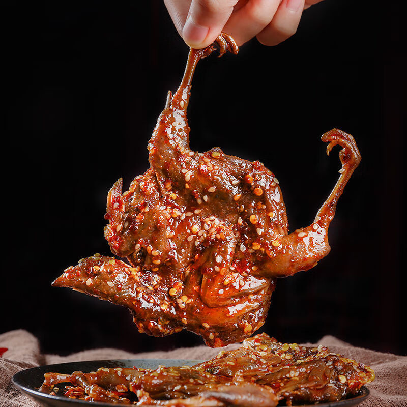 辉导 虾老大香辣鹌鹑即食网红麻辣零食小吃休闲食品肉制品熟食山东