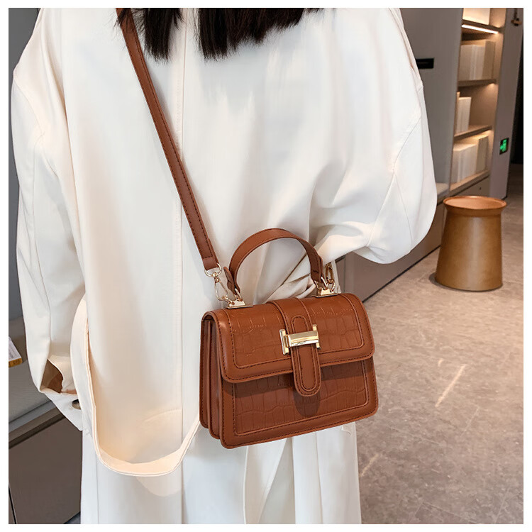 josephine约瑟芬2022冬季新款女包潮流单肩斜挎手提包水桶包7876 黑白