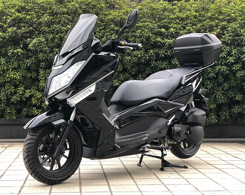 马杰斯特t9摩托车国四电喷大踏板150cc巡洋舰燃油车可上牌踏板车时尚