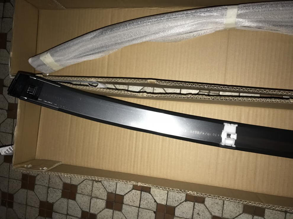 新老逍客车顶流水槽胶条奇骏车顶流水槽胶条硬胶条密封条流水条1421