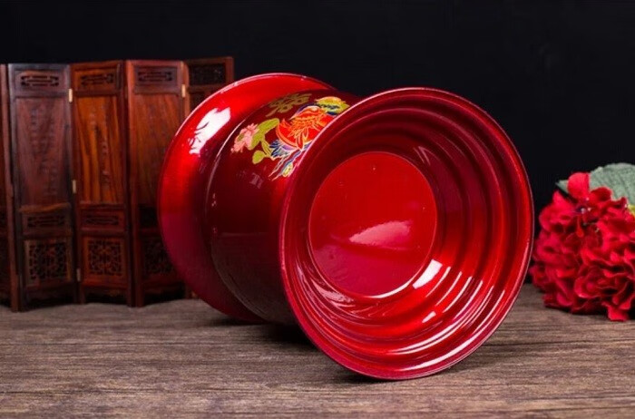 适用于美加厚镀锌高脚红色痰盂结婚新娘陪嫁搪瓷痰盂儿童成人尿盆座