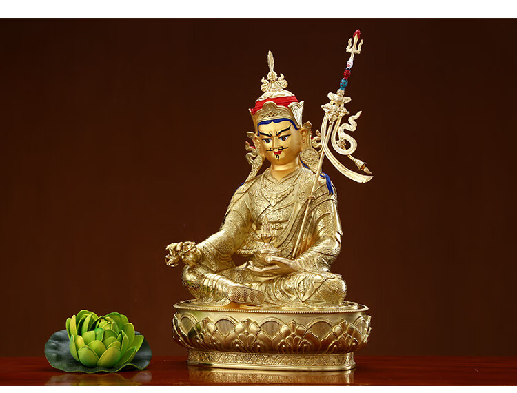 尼泊尔纯铜鎏金莲花生大士佛像西藏品鎏金莲师佛像摆件7台寸莲花生