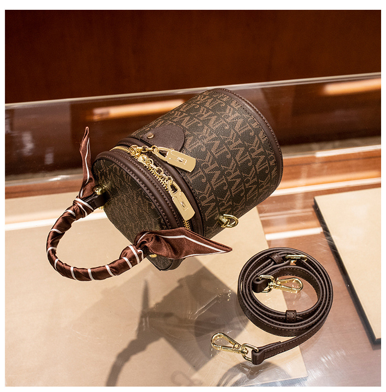 moon kilac mk女包轻奢品牌圆筒包女2022年夏季时尚老花发财桶包女