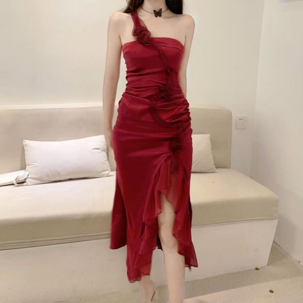 小众设计感酒红玫瑰吊带裙抹胸褶皱丝滑缎面小礼服年会连衣裙女a樱桃