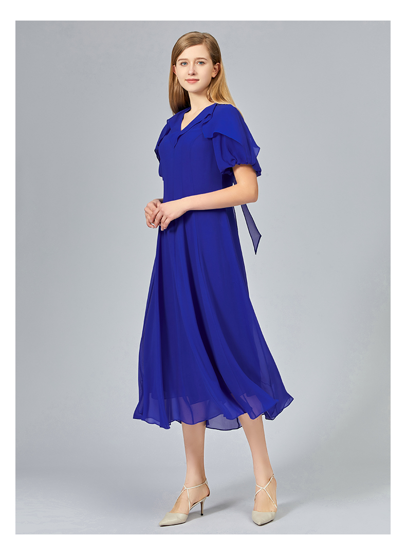 voa真丝乔其纱v领荷叶边立体装饰泡泡袖墨兰色亲肤长款连衣裙ae1323