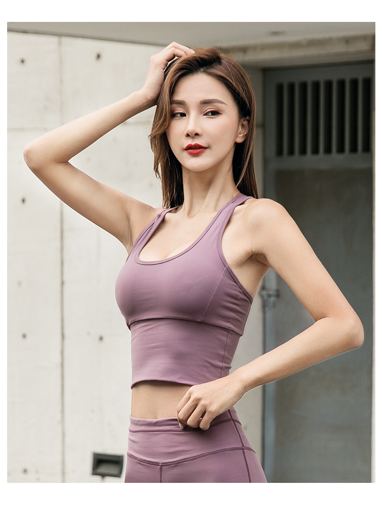 冬季新品运动内衣女士跑步瑜伽背心无钢圈聚拢健身服美背防震文胸黑色