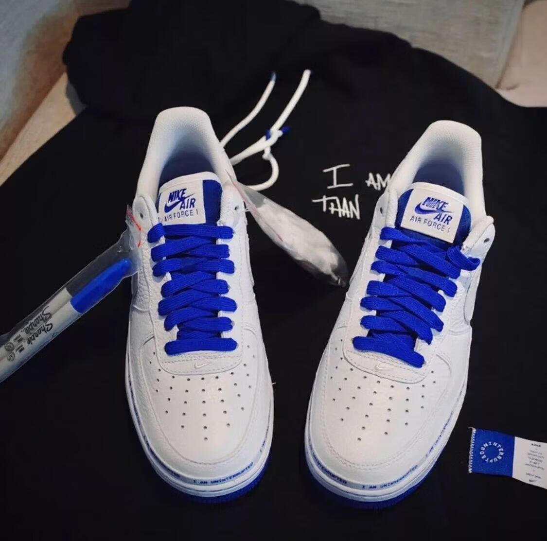 秋冬热款空军一号 蓝白涂鸦马克笔 男女运动休闲百搭轻便防滑板鞋