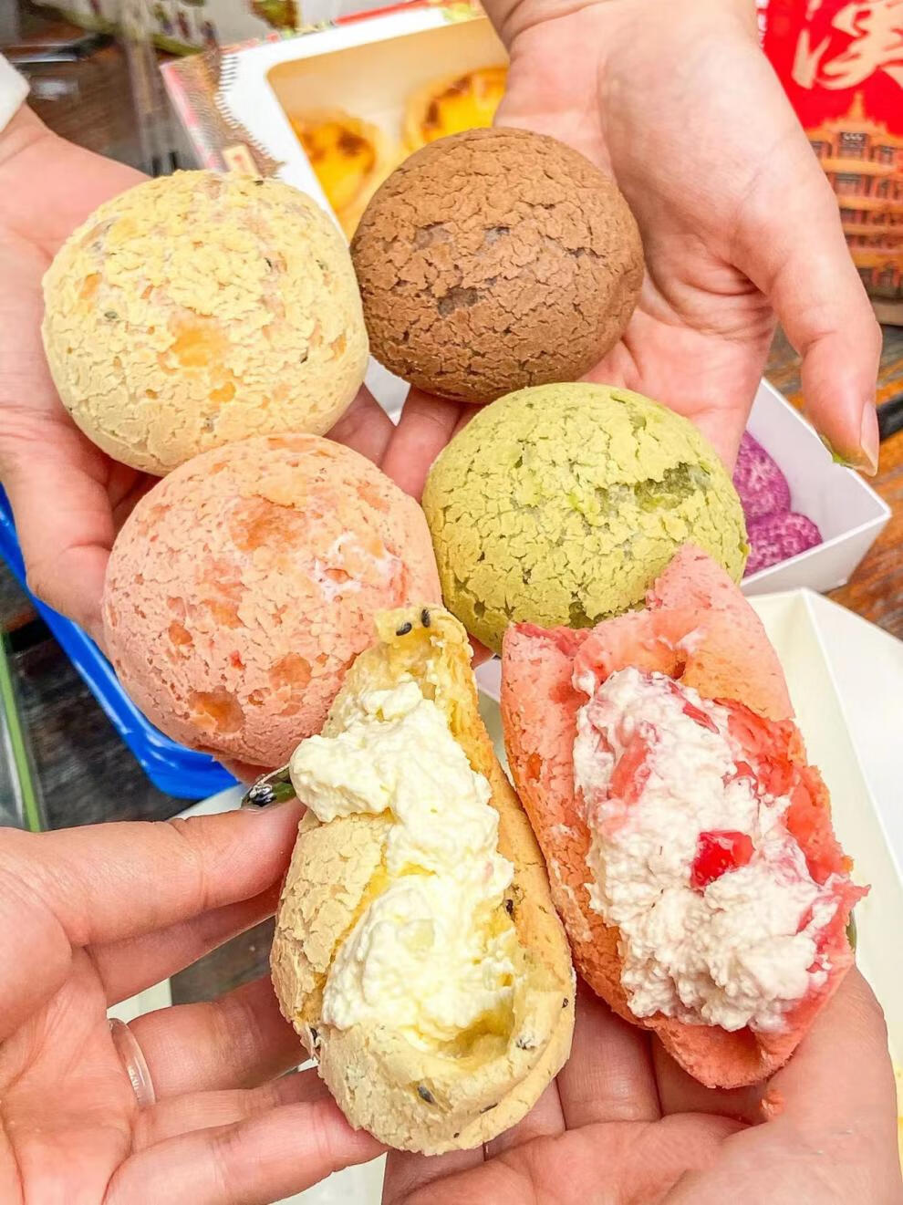 墨茉点心局湖南长沙墨茉点心局彩虹蛋爆浆麻薯抹茶泡芙糯米麻花美食