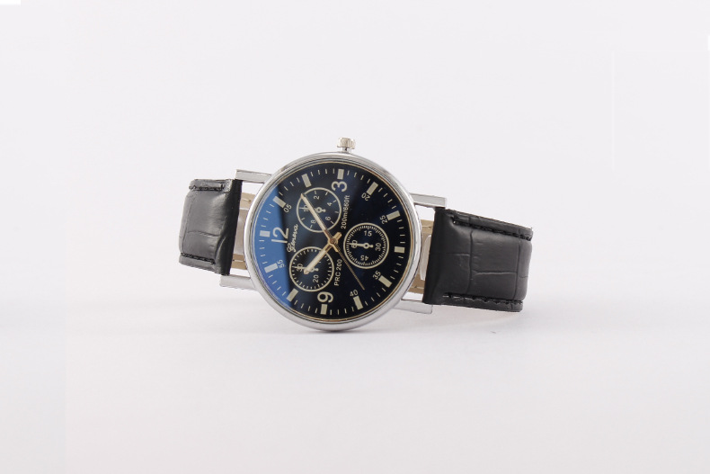 mreurio品牌新款现货时尚三眼蓝光镜面男士手表男表石英皮带男款黑盘