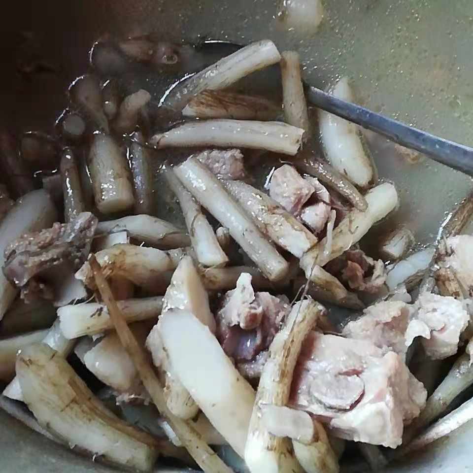 【新鲜采挖】云南楚雄大蓟菜 马刺根 刺萝卜 恶鸡新鲜现挖顿鸡排骨