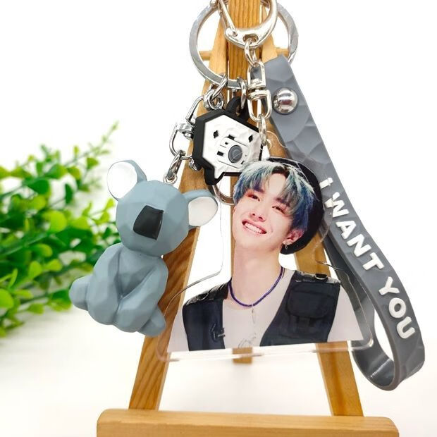 网红同款挂件王一博版双面亚克力钥匙扣包包挂件汽车挂饰周边应援礼物