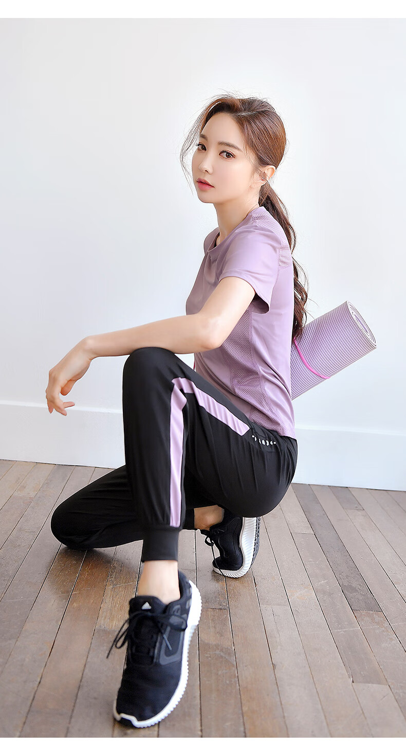 跑步运动服套装女士夏天薄款户外晨跑衣速干健身房瑜伽服宽松四件套