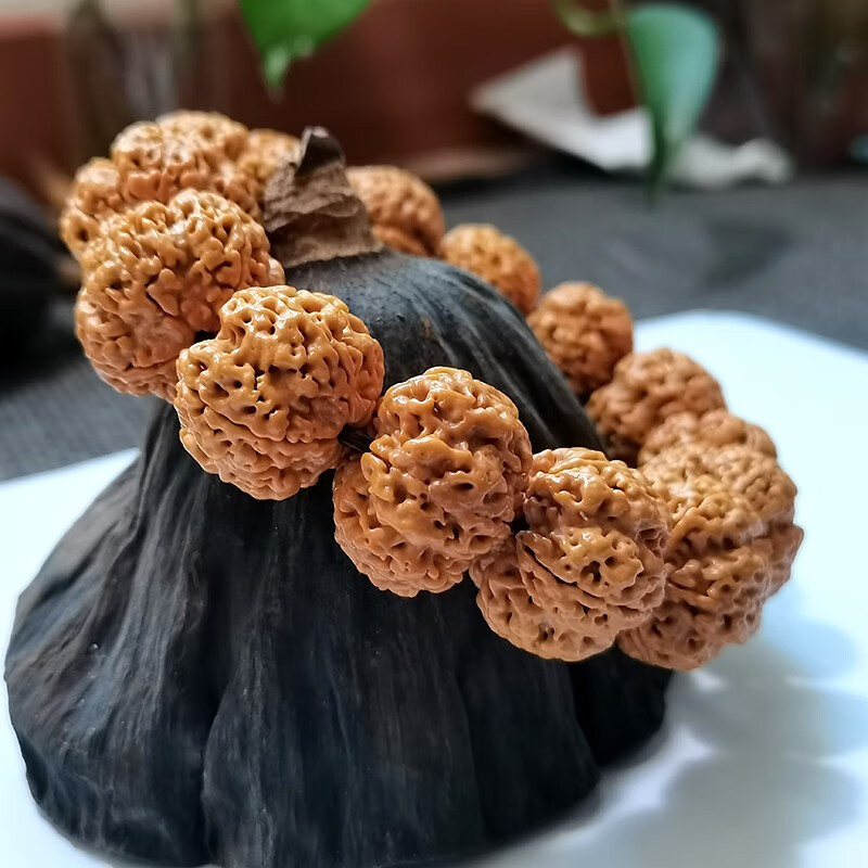 檀福匠尼泊尔手工打底安娜蜂王大金刚菩提子手串梅花桩爆肉双龙佛珠