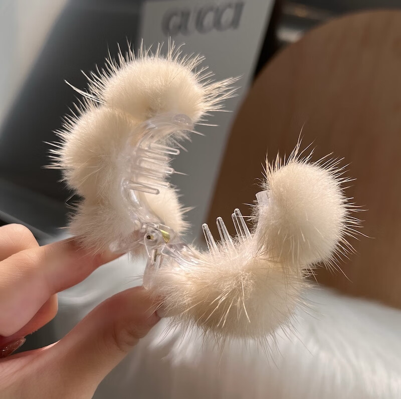 黙研(moyan)可爱水貂球发尾夹简约气质毛毛发夹后脑勺发量少毛绒球抓