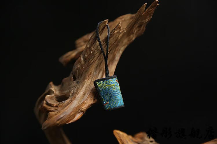 2022新款古扇箍扣宋锦锻纯手工编织文玩折扇挂件9寸10寸扇套扇环量大