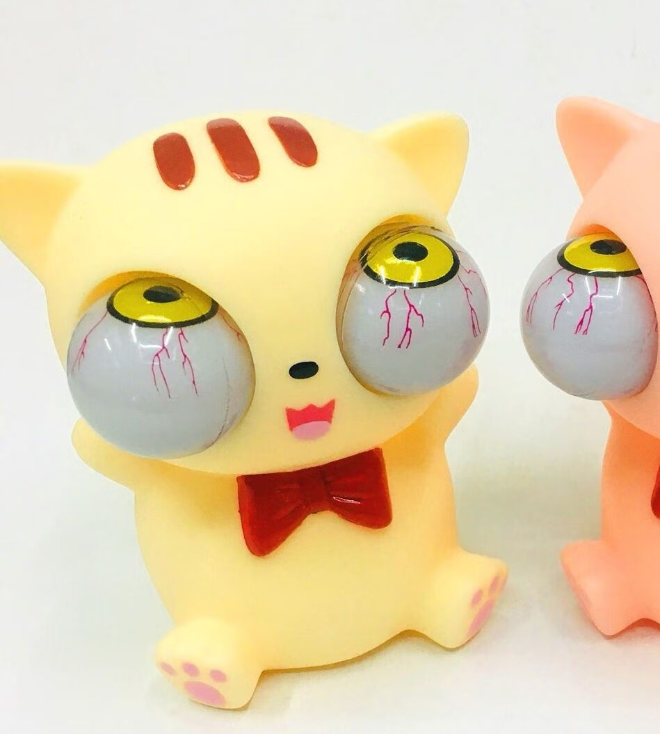 车载涡轮爆眼公仔车用挤暴眼僵尸汽车增压玩具解压摆件大眼仔玩偶粉嫩