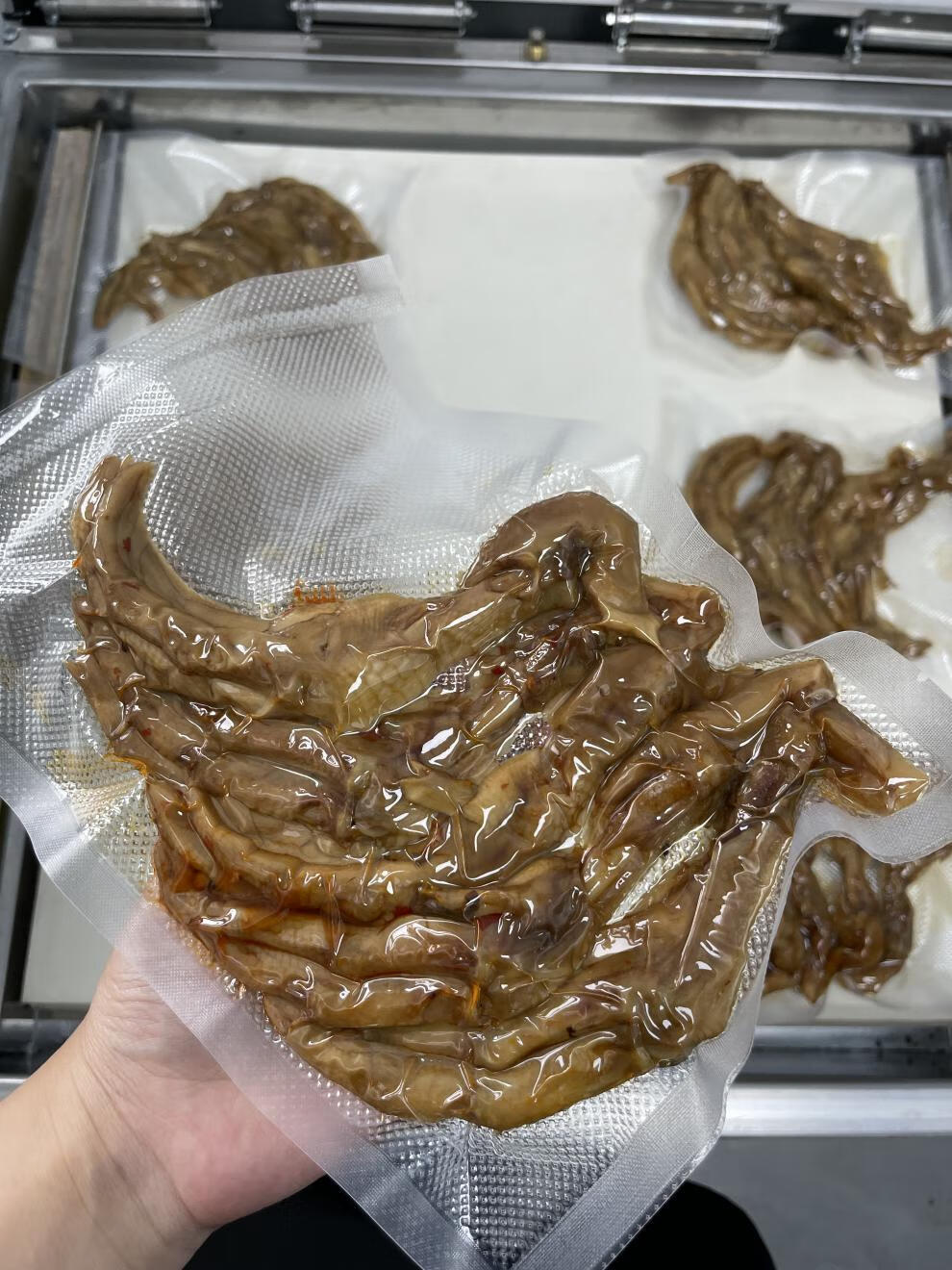 香辣休闲零食特产真空包装开袋即食龙游卤味小吃 香辣鸭头20个【图片