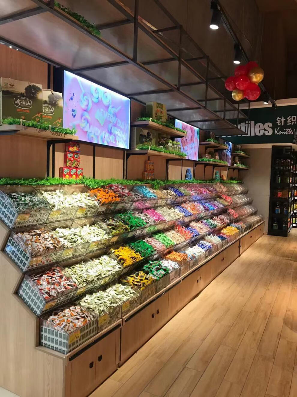 超市干果货架靠墙钢木结合散装零食五谷杂粮糖果柜米面鸡蛋架木制圆弧