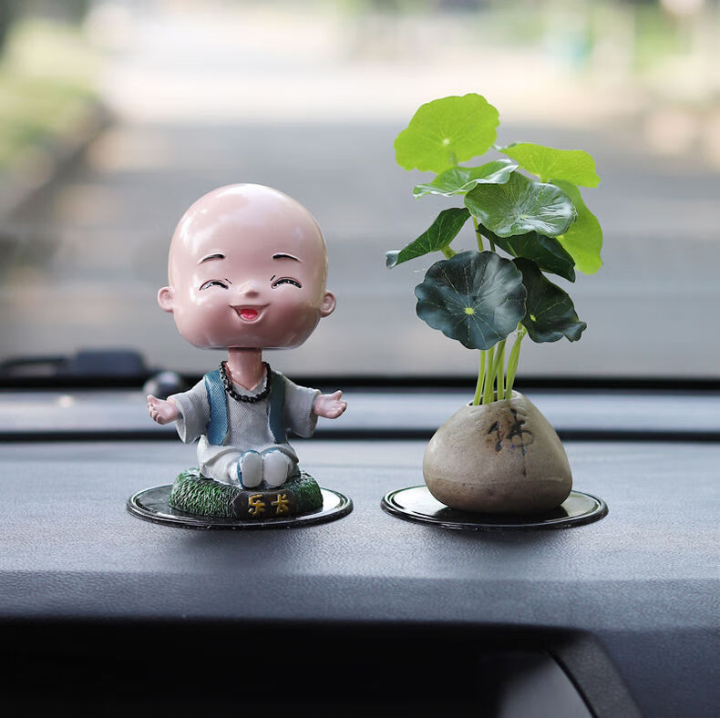 汽车车载摆件禅意古风荷叶绿植小和尚佛陶瓷车内饰品创意用品 荷叶