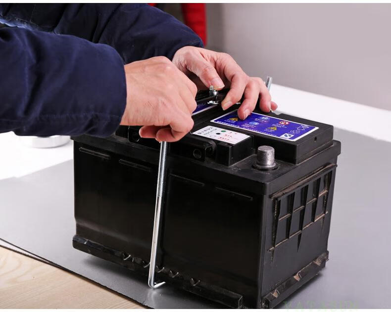 车载汽车电瓶支架通用可调式固定架蓄电池稳定加固专用调节铁支架改装