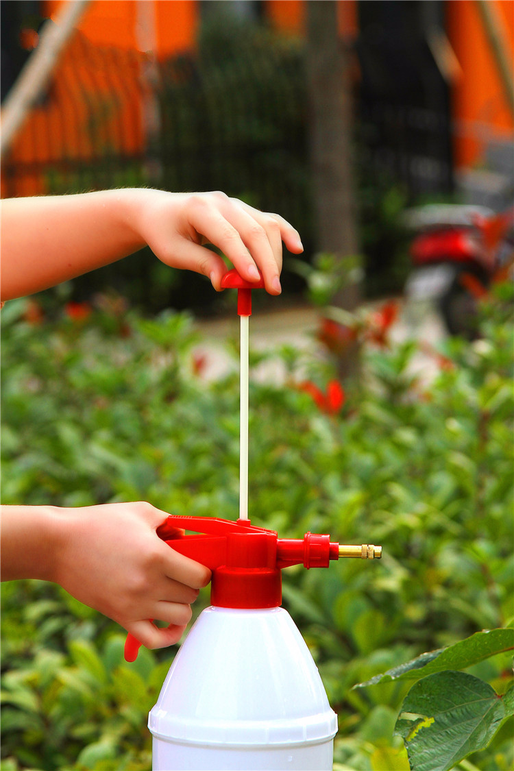 灑水壺噴水壺噴霧器手壓式氣壓式噴水壺手持壓縮式噴壺0.8l1.5l 1.5l