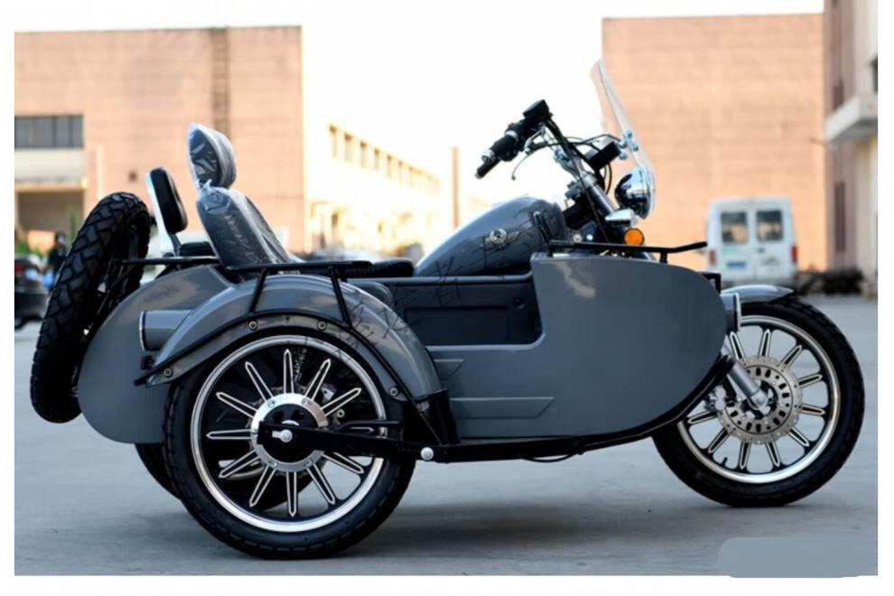 边三轮摩托车大地鹰王偏三轮偏斗双缸水冷复古机车侉子整车可上牌