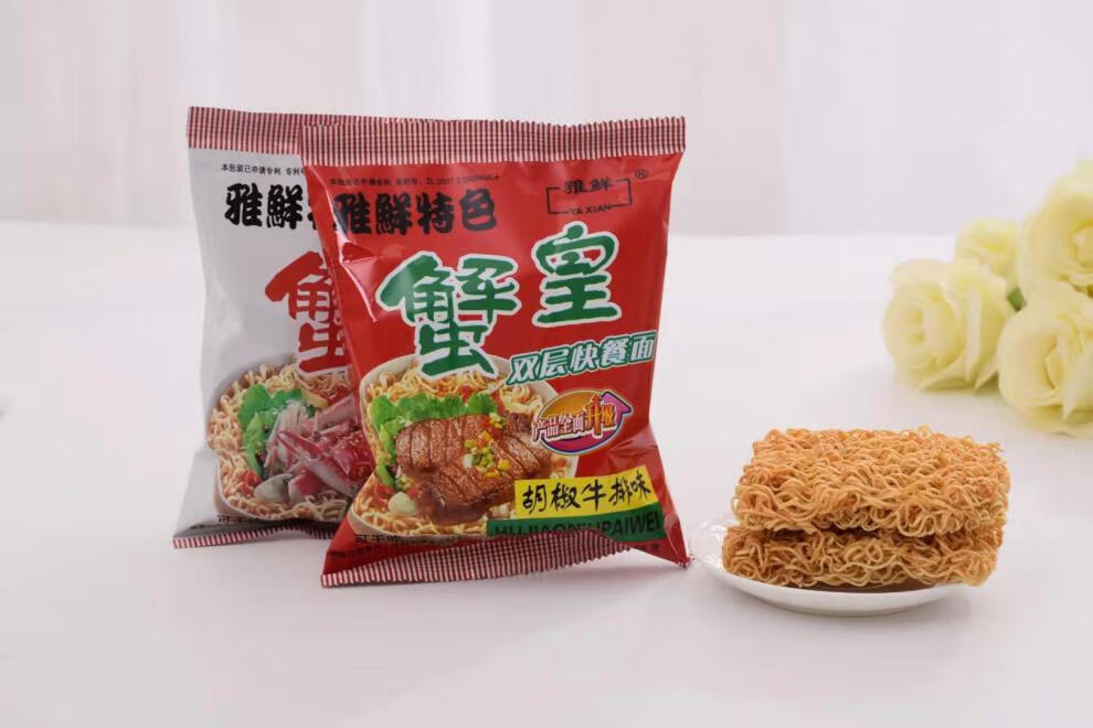 康福龙蟹皇雅鲜蟹黄牛排双层香脆干吃面方便面蟹肥味美零食65g袋雅鲜