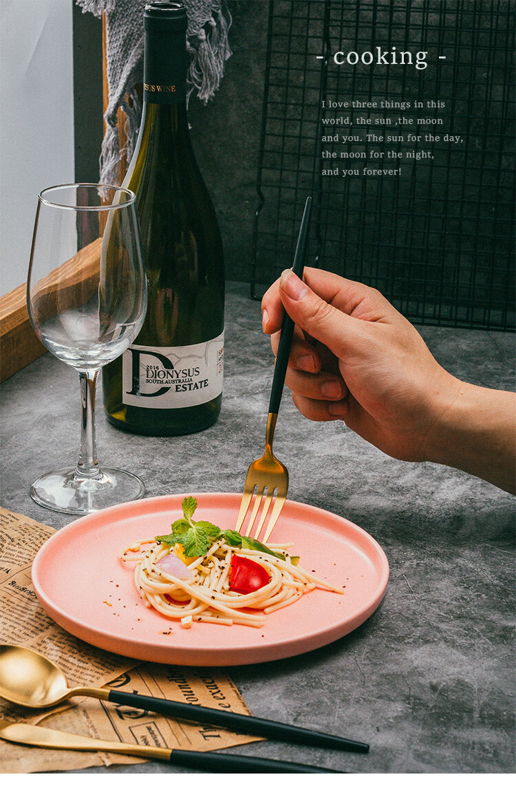 北欧陶瓷西餐盘牛排盘创意网红西式早餐盘平盘白色家用菜盘碟子牛排盘