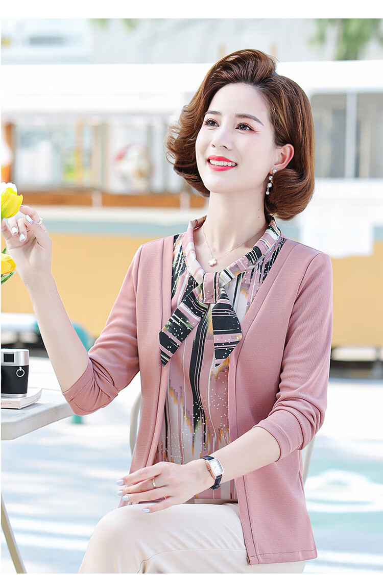 洛留云妈妈装秋装长袖上衣洋气时尚假两件套装早秋新款中老年女装春秋