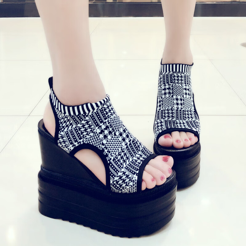 956bf68cae26c74f.jpg