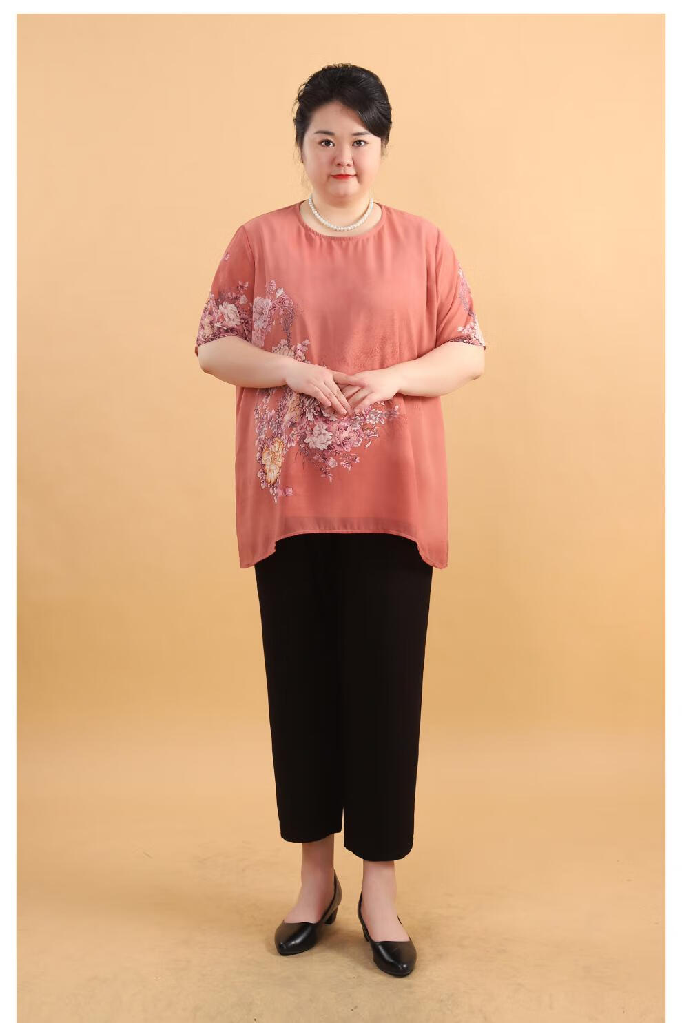 中老年人女士宽松版短袖肥婆大号码女装夏装加肥加大200斤超胖妈妈t恤