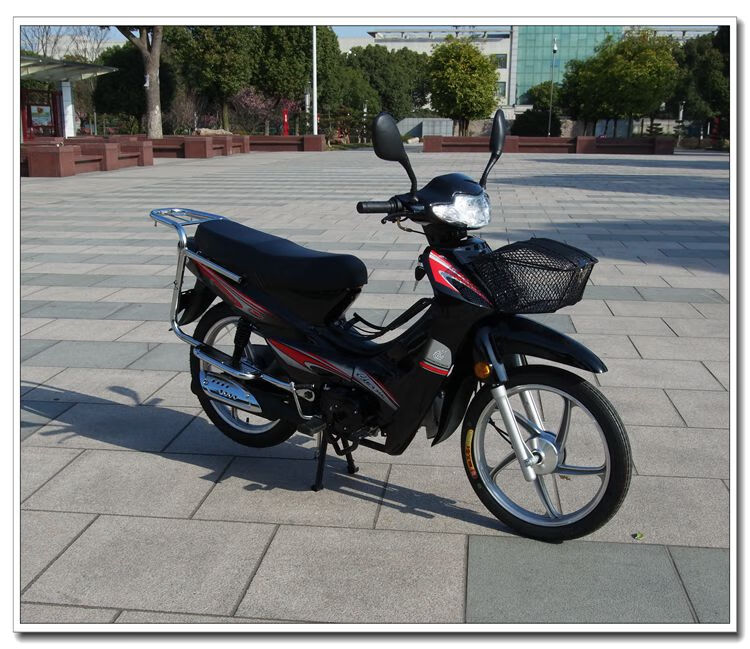 全新弯梁车110cc125cc摩托车燃油车国三国四都有国三黑色110公牛机