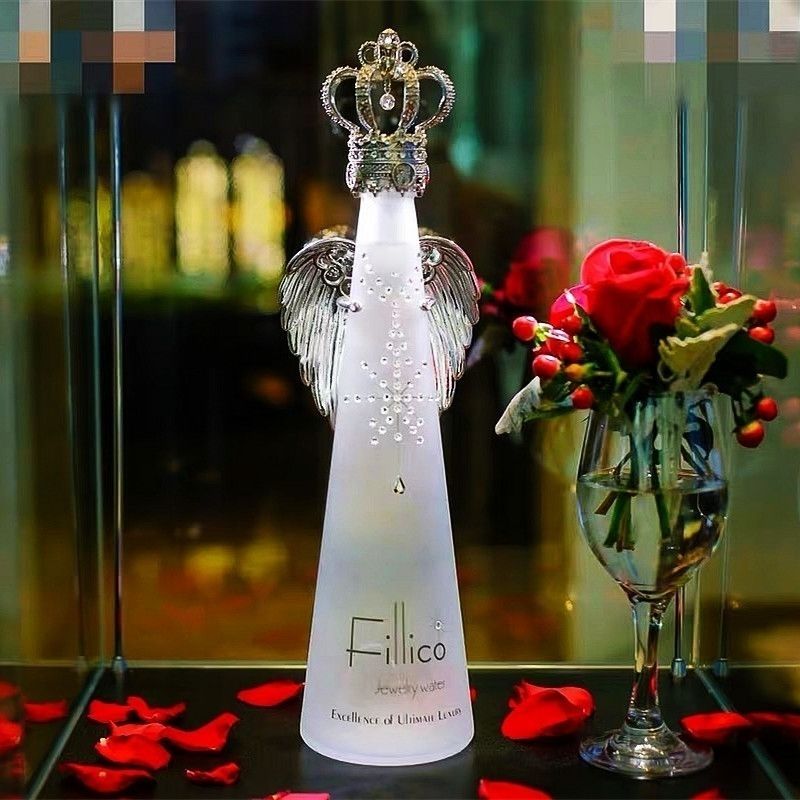神户矿泉水fillico日本神户矿泉水菲丽高皇冠水晶水瓶施华洛天使之翼