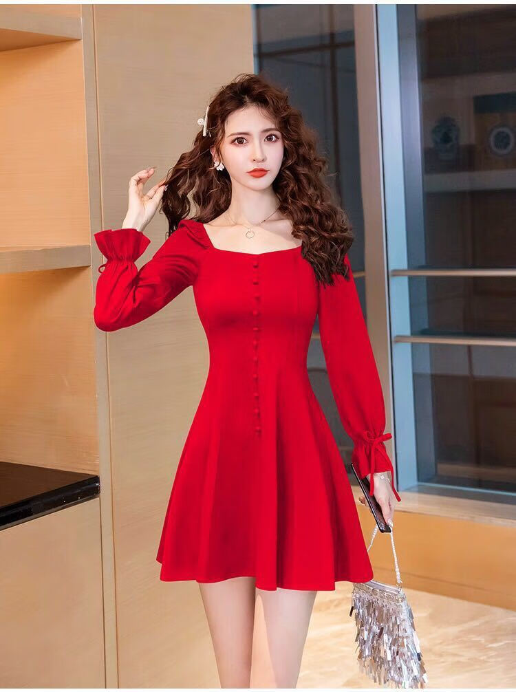 红色小个子连衣裙女秋冬季2020新款赫本风甜美气质收腰礼服短裙子